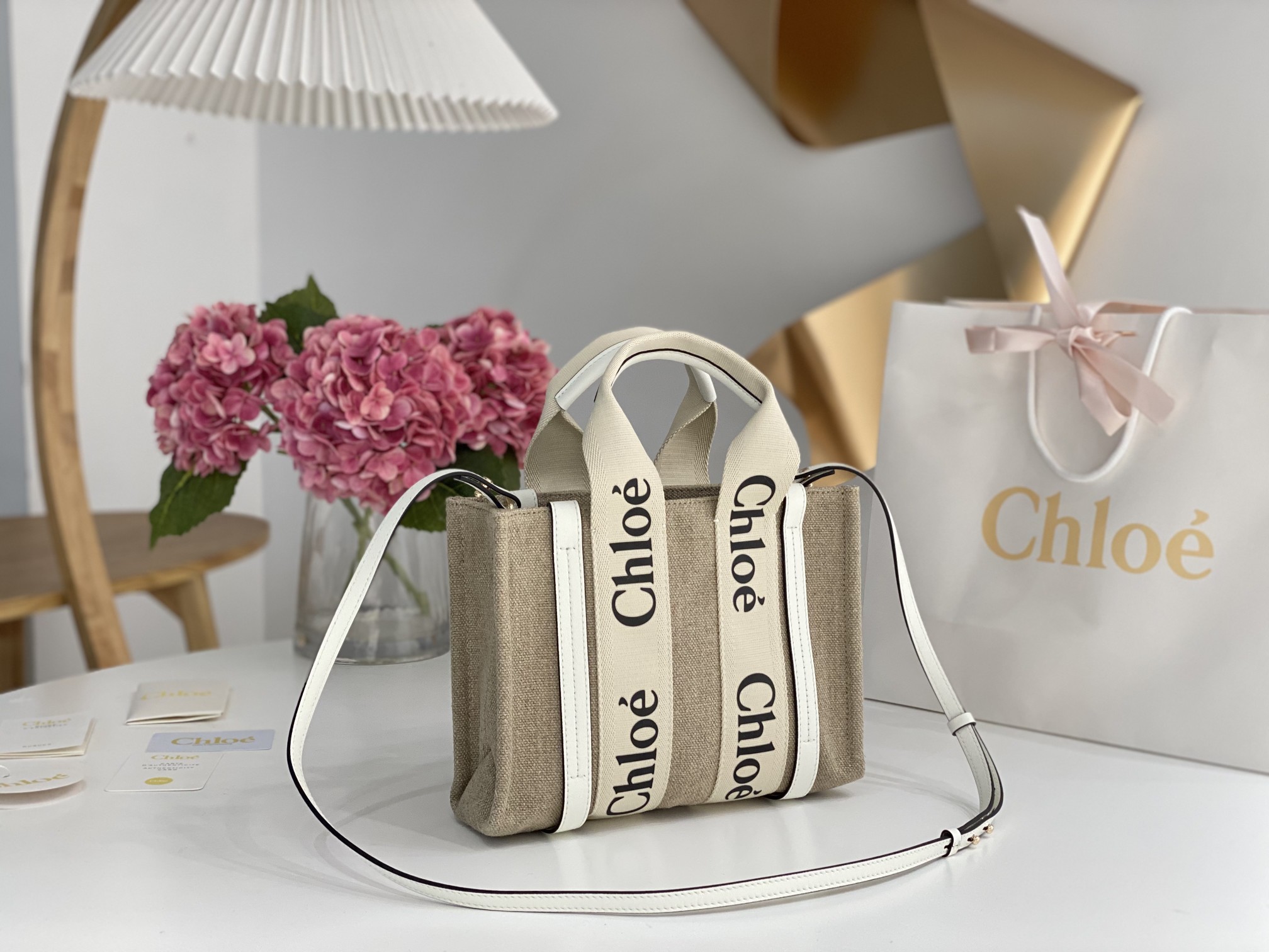 Chloe Small Woody Tote Bag In Linen